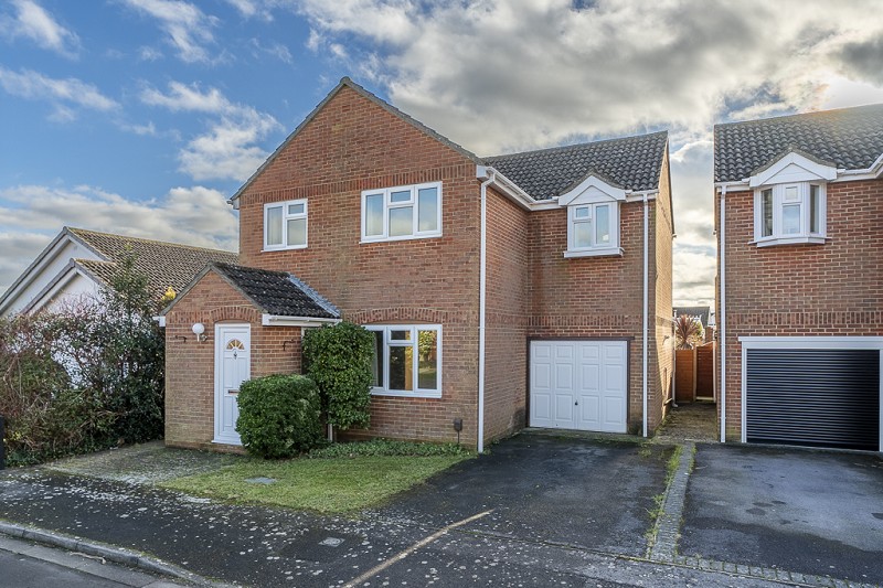 Pound Gate Drive, Fareham, Hampshire. PO14 4AS