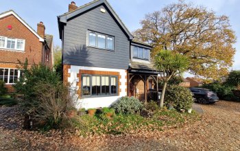 Hamble Lane, Bursledon, Southampton, Hampshire. SO31 8EA