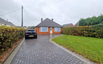 Hamble Lane, Bursledon, Southampton, Hampshire. SO31 8EL