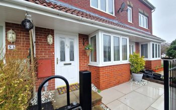 Chadwick Way, Hamble, Southampton, Hampshire. SO31 4FD