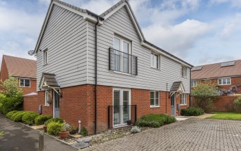 Hollowbread Gardens, Bursledon, Southampton. SO31 8LY