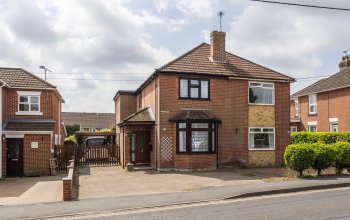Upper Northam Road, Hedge End, Southampton, Hampshire. SO30 4DW