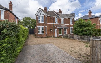 Station Road, Netley Abbey, Southampton, Hampshire. SO31 5AH