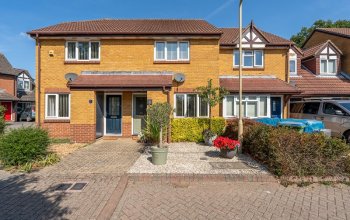 Elder Close, Locks Heath, Southampton, Hampshire. SO31 6SB