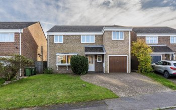 Elmdale Close, Warsash, Southampton, Hampshire. SO31 9RW