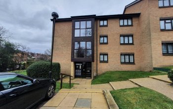 Netley Cliff, Victoria Road, Netley Abbey, Southampton, Hampshire. SO31 5JZ