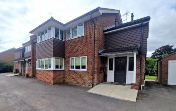 Hunts Pond Road, Park Gate, Southampton, Hampshire. SO31 6RE