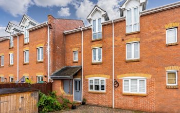 Station Road, Netley Abbey, Southampton, Hampshire. SO31 5AE